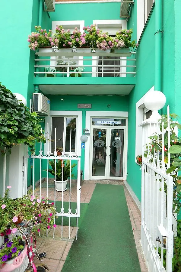 Hotel Kaduku Shkodër 3*,